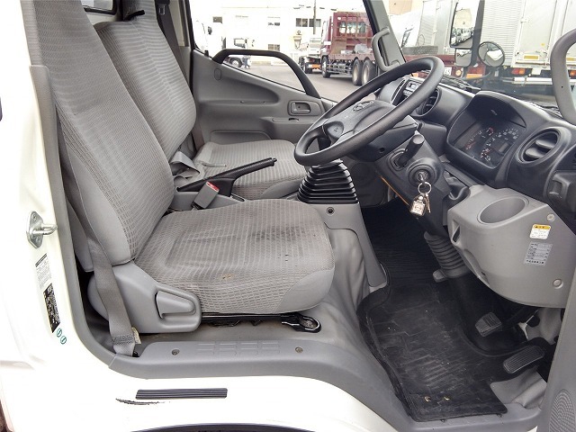 日野 デュトロ 小型 バン TKG-XZC655M(8896) 61枚目