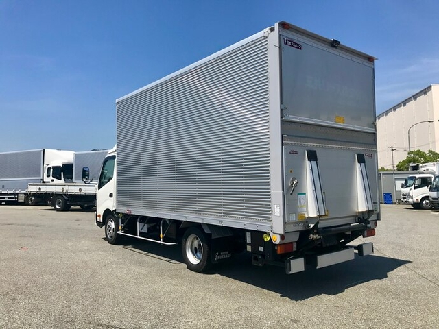 トヨタ トヨエース 小型 バン TKG-XZU710(8635) 2枚目