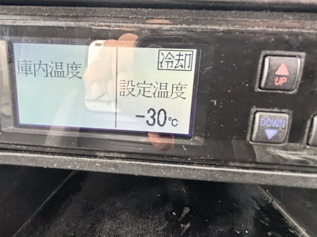 いすゞ フォワード 中型 冷蔵冷凍バン TKG-FRR90S2(111143) 64枚目