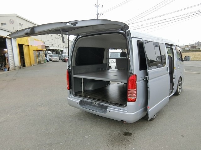 トヨタ レジアスエース 小型 バン CBF-TRH211K(79819) 11枚目