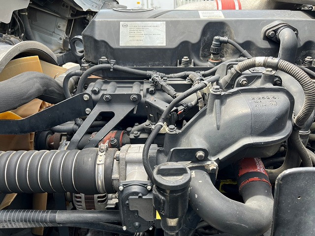 UDトラックス（日産） クオン 大型 トラクタ LKG-GK5XAB(87024) 41枚目