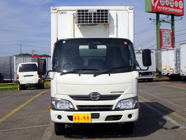 日野 デュトロ 小型 冷蔵冷凍バン TKG-XZC605M(90984) 3枚目