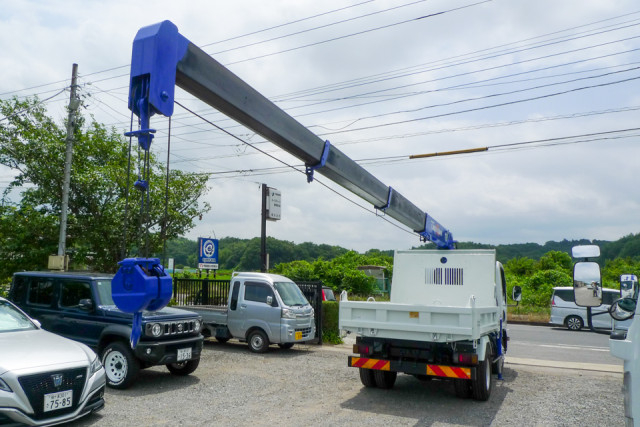 いすゞ エルフ 小型 平ボディ（クレーン付） TKG-NMR85N(110311) 8枚目