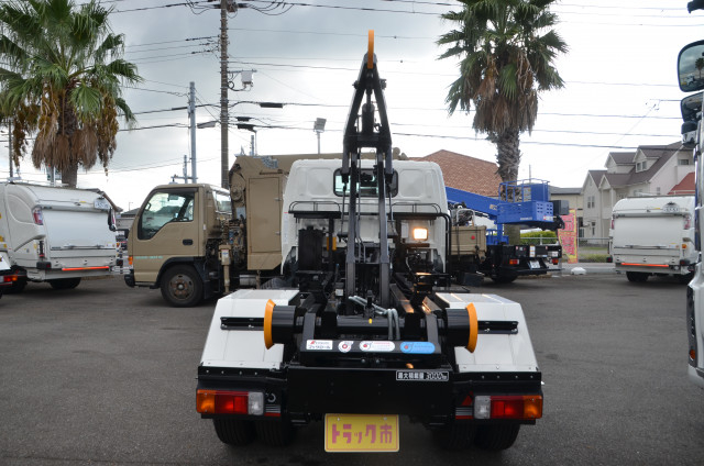 日野 デュトロ 小型 コンテナ専用車 2KG-XZU605M(112100) 9枚目