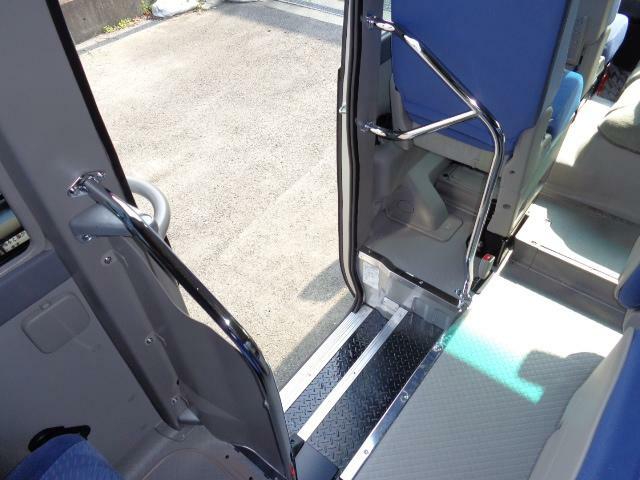 トヨタ コースター 中型 バス SKG-XZB50(9725) 11枚目