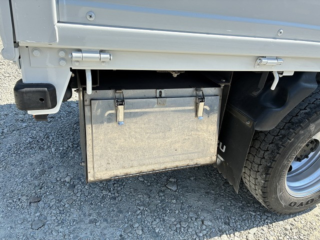 いすゞ エルフ 小型 平ボディ 2RG-NJR88A(110195) 42枚目