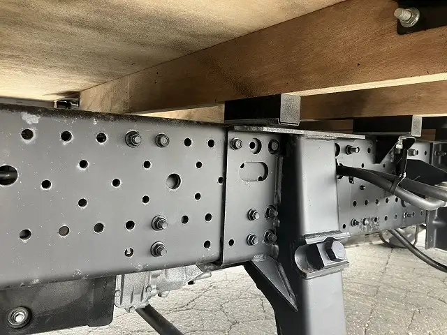 いすゞ エルフ 小型 平ボディ 2RG-NPS88AR(110827) 15枚目