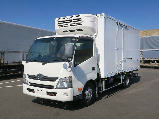 日野 デュトロ 小型 冷蔵冷凍バン TKG-XZU710M(39832) 1枚目