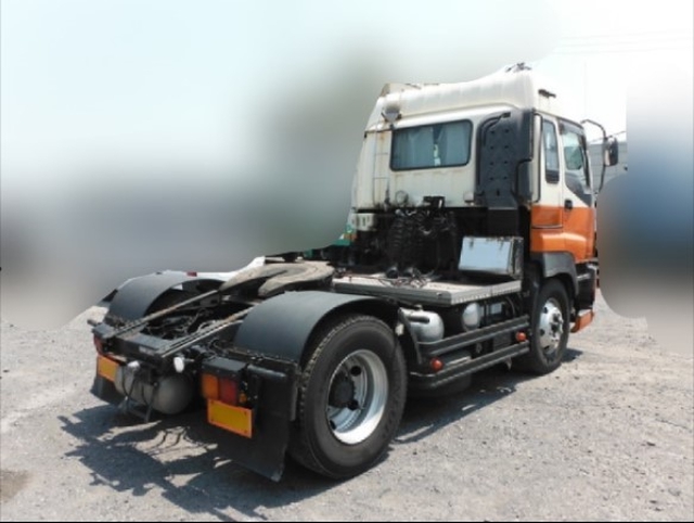 いすゞ ギガ 大型 トラクタ PJ-EXD52D6(1877) 3枚目