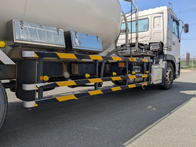 Nissan UD quon Large Bulk truck QKG-CD5ZL(109823) 14枚目