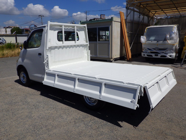 トヨタ ライトエース 小型 平ボディ DBF-S402U(110677) 21枚目