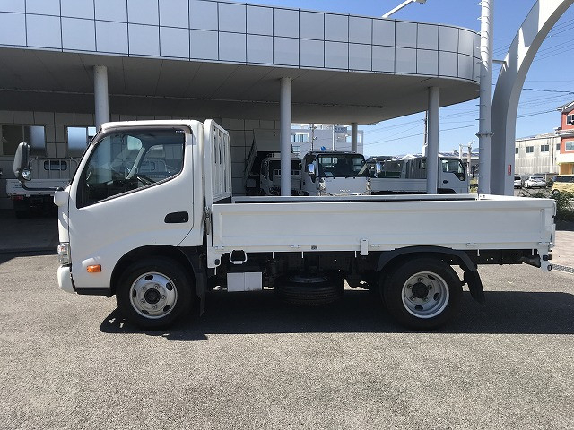 日野 デュトロ 小型 平ボディ 2RG-XZU605M(112876) 7枚目