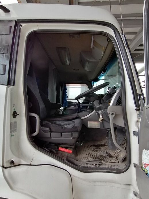 UDトラックス（日産） クオン 大型 トラクタ QKG-GK5XAB(5622) 23枚目