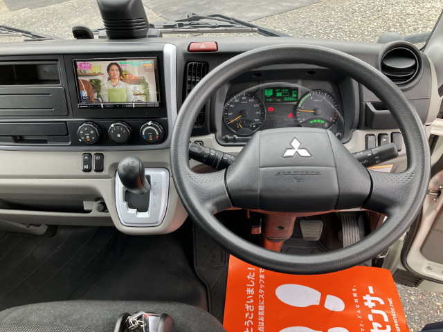 三菱ふそう キャンター 小型 バン 2RG-FEAV0(111657) 7枚目