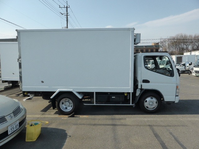 三菱ふそう キャンター 小型 冷蔵冷凍バン KK-FE73EC(2926) 3枚目