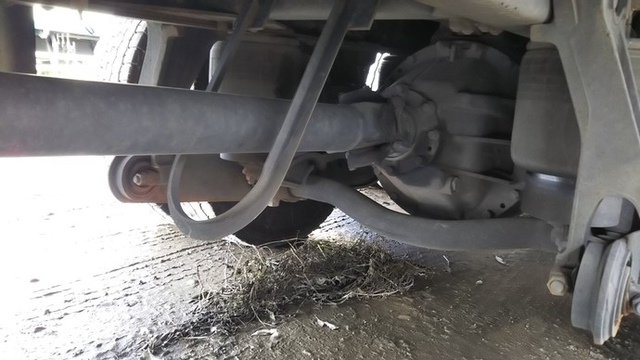 UDトラックス（日産） クオン 大型 ウィング LDG-CD5ZA(3727) 21枚目