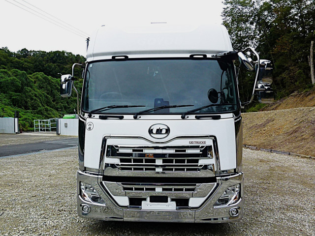 UDトラックス（日産） クオン 大型 ウィング 2RG-CG5FA(113976) 2枚目