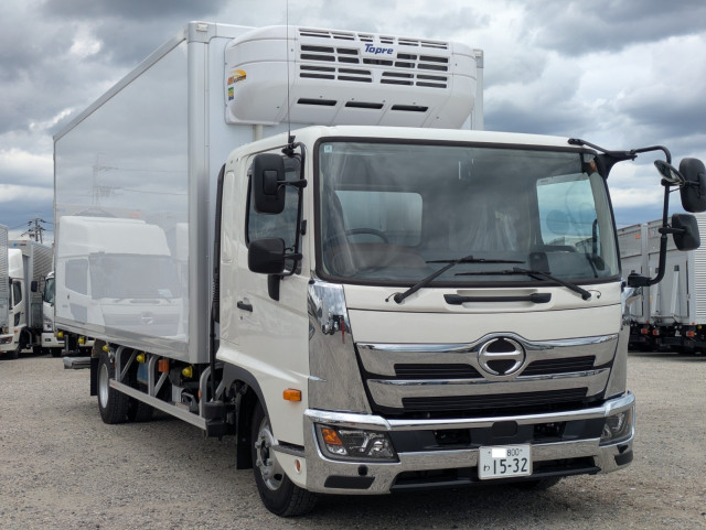 日野 レンジャー 小型 冷蔵冷凍バン 2KG-FD2ABG(110870) 3枚目