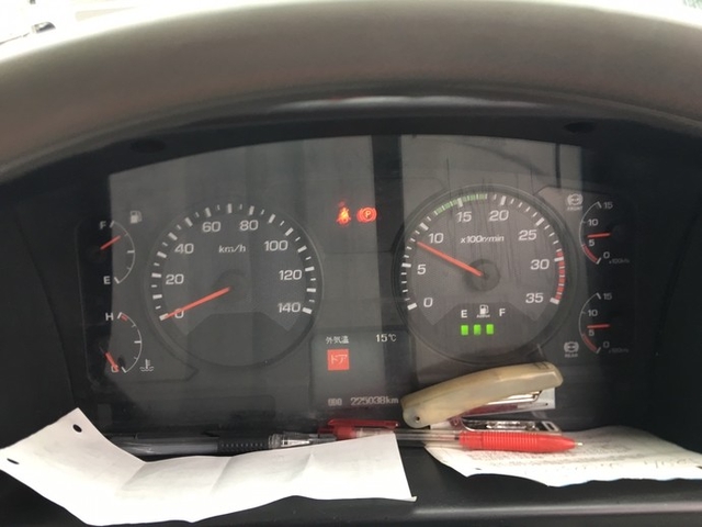 三菱ふそう ファイター 増トン 平ボディ（クレーン付） QKG-FK62FZ(2240) 28枚目