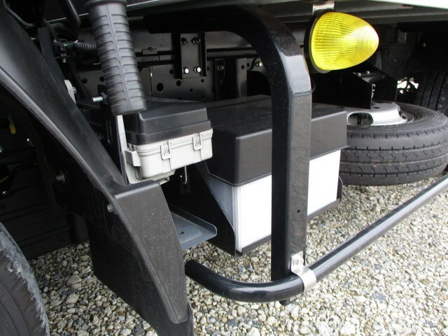 いすゞ エルフ 小型 バン 2RG-NLR88AN(6808) 29枚目