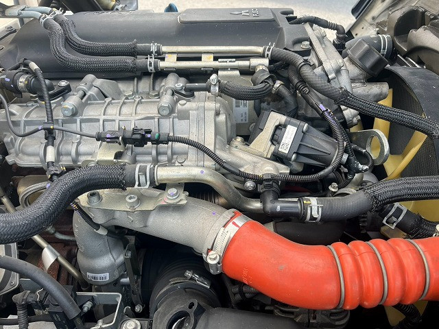 三菱ふそう キャンター 小型 冷蔵冷凍バン 2PG-FBAV0(110431) 41枚目