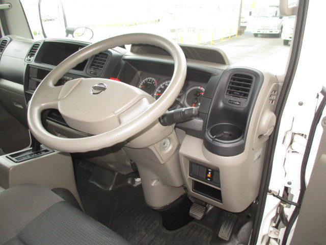 Nissan atlas Small Double cab CBF-SQ1F24(105660) 11枚目