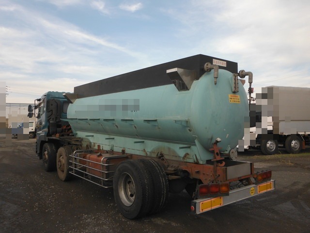 Nissan UD quon Large Tank truck ADG-CV2YL(2636) 3枚目