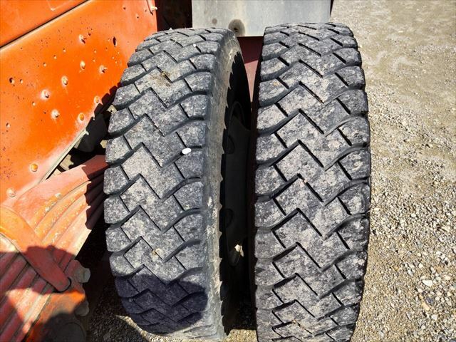 いすゞ ギガ 大型 土砂ダンプ PDG-CXZ52K8(9400) 24枚目