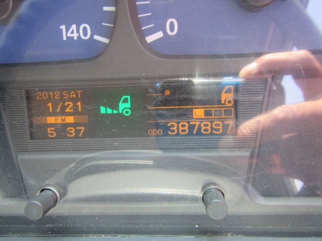 UDトラックス（日産） クオン 大型 ウィング QKG-CG5ZA(7962) 11枚目