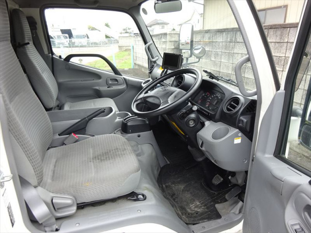 日野 デュトロ 小型 冷蔵冷凍バン TPG-XZC605M(96481) 21枚目