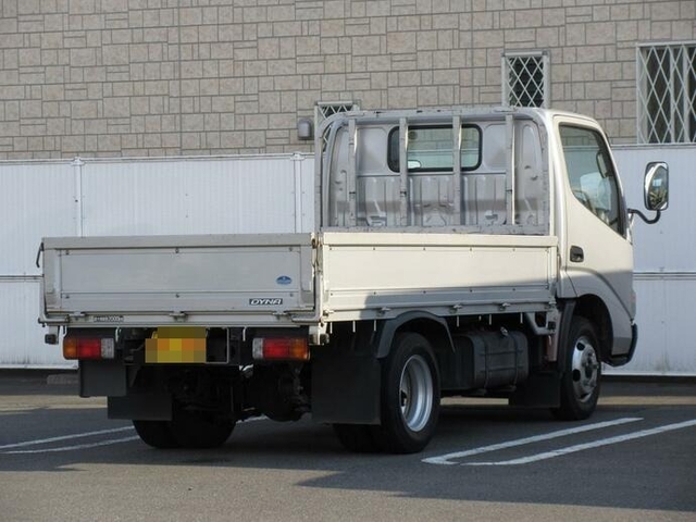 トヨタ ダイナ 小型 平ボディ BDG-XZU504(12067) 3枚目