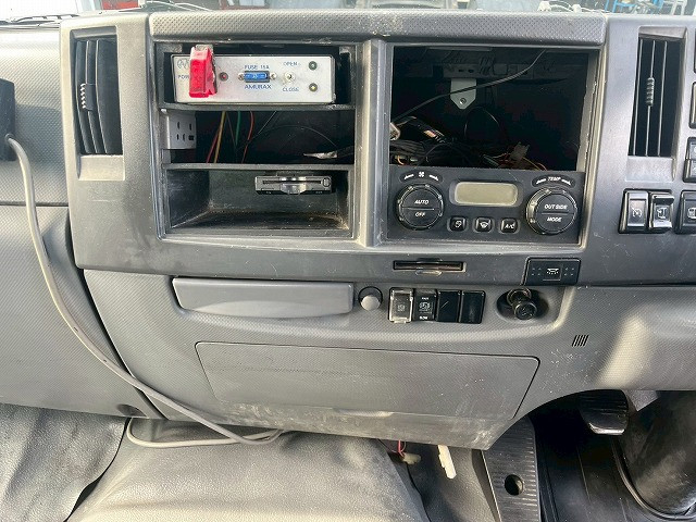 いすゞ フォワード 増トン ミキサー車 QDG-FVZ34U2(101073) 28枚目