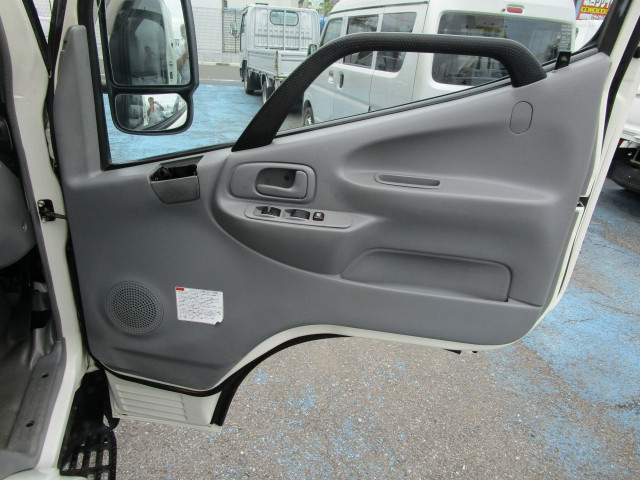 トヨタ トヨエース 小型 平ボディ TKG-XZU605(109818) 29枚目
