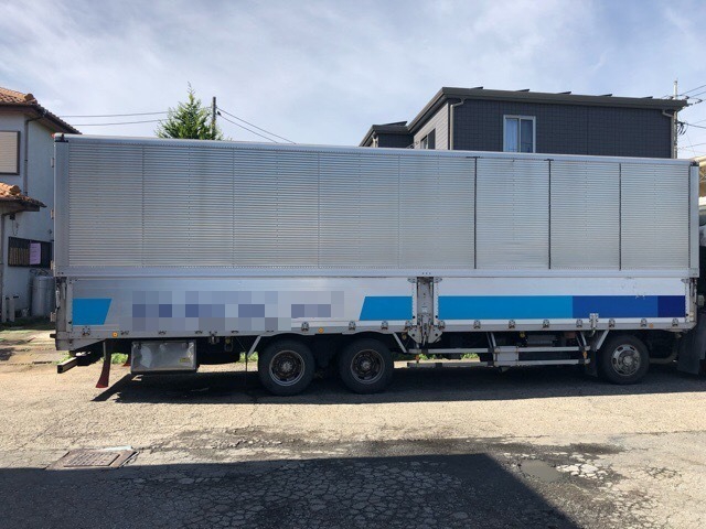 UDトラックス（日産） クオン 大型 ウィング ADG-CG4XL(3990) 61枚目