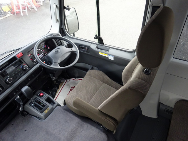 トヨタ コースター 小型 バス 2WG-GDB110(108246) 16枚目