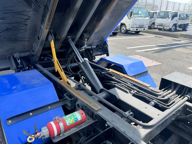 いすゞ エルフ 小型 塵芥車（プレス式） 2RG-NMR88AN(105773) 16枚目