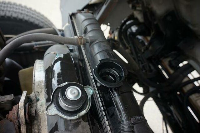 日野 レンジャー 中型 冷蔵冷凍バン ADG-FD8JKWG(9162) 26枚目