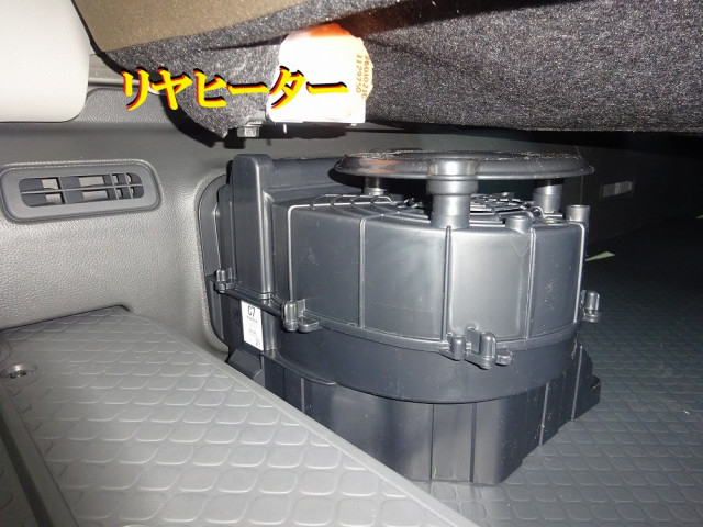 トヨタ コースター 小型 バス 2WG-GDB110(106401) 27枚目