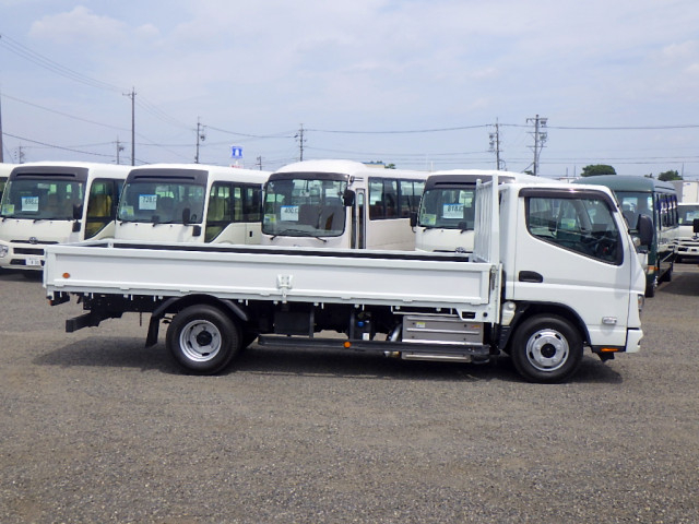 UDトラックス（日産） カゼット 小型 平ボディ 2RG-FGA2Y(110062) 5枚目