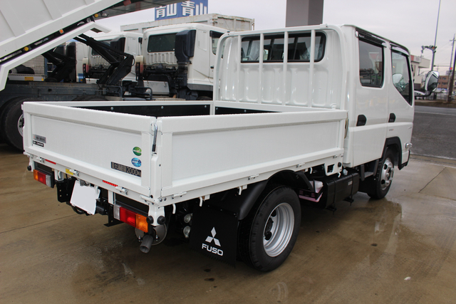 三菱ふそう キャンター 小型 Wキャブ 2RG-FBA20(104999) 5枚目