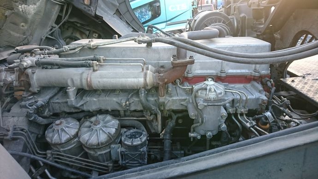 日野 プロフィア 大型 トラクタ PK-SH1EDJG(2351) 21枚目