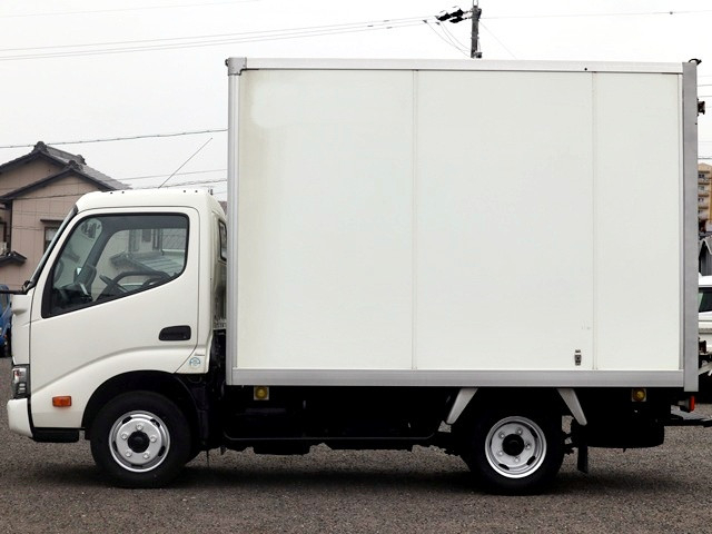 トヨタ ダイナ 小型 バン TPG-XZU605(109971) 9枚目