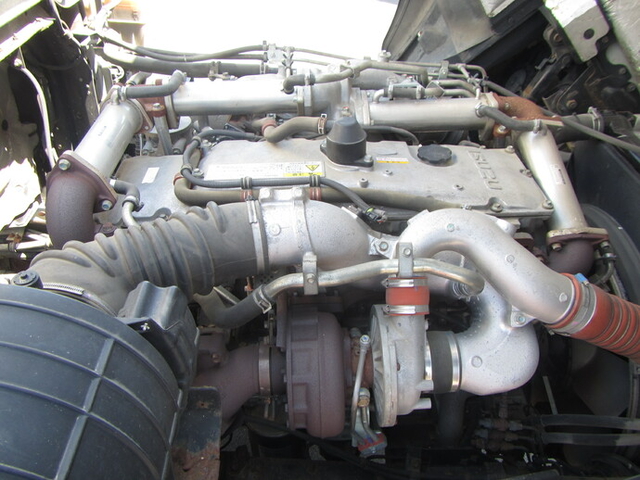 いすゞ ギガ 大型 粉粒体運搬車 PDG-CXZ77V8(9669) 40枚目