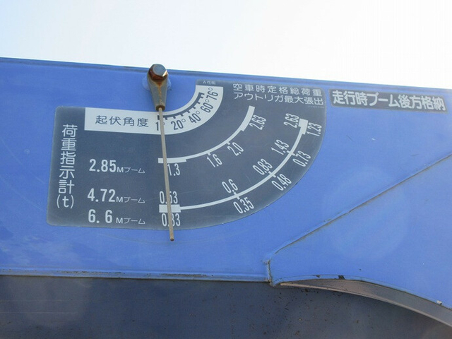 いすゞ エルフ 小型 平ボディ（クレーン付） BDG-NKR85R(7699) 13枚目
