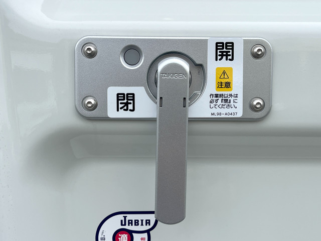 三菱ふそう キャンター 小型 平ボディ 2RG-FBA20(107819) 18枚目