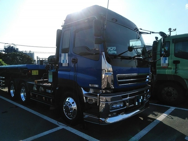 いすゞ ギガ 大型 トラクタ PJ-EXY52J6(3318) 1枚目