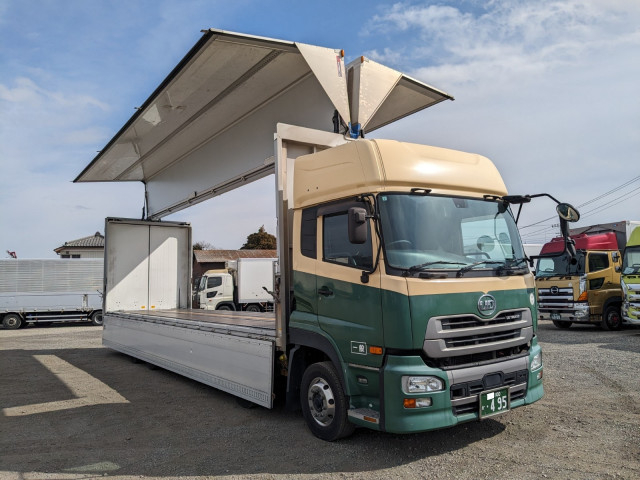 UDトラックス（日産） クオン 大型 ウィング QKG-CG5ZA(102093) 24枚目
