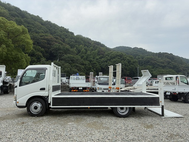 トヨタ ダイナ 小型 平ボディ BDG-XZU344(110143) 11枚目