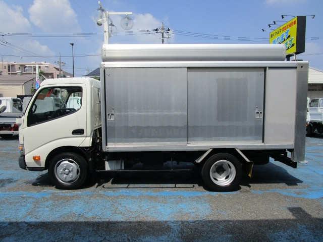 日野 デュトロ 小型 バン TKG-XZU645M(109783) 11枚目