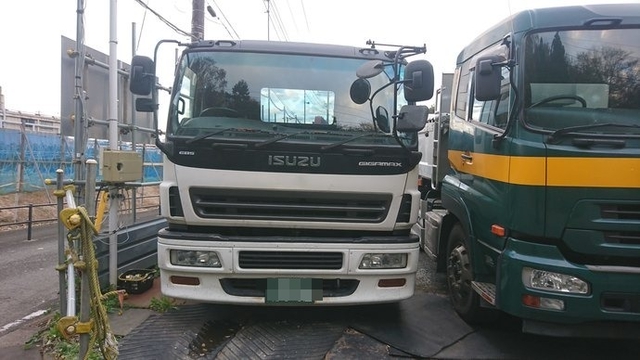 いすゞ ギガ 大型 トラクタ KL-EXD51D3(2386) 3枚目